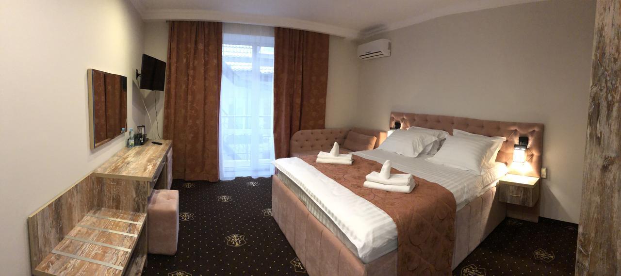 Hotel Boutique Tovmed 文尼察 外观 照片